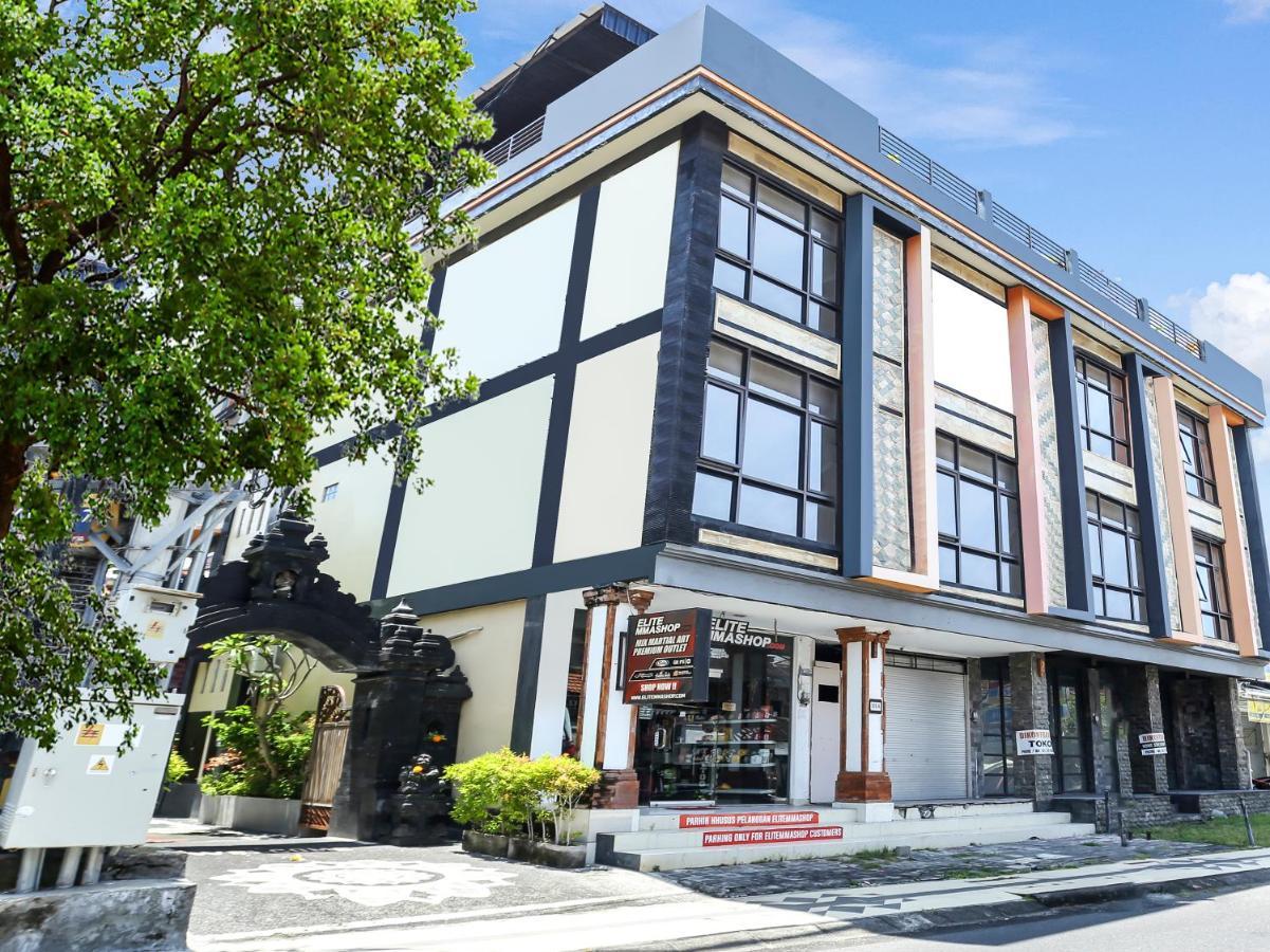 Oyo Flagship 90966 Moreno Homestay Легиан Екстериор снимка