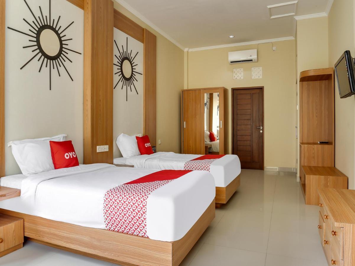 Oyo Flagship 90966 Moreno Homestay Легиан Екстериор снимка
